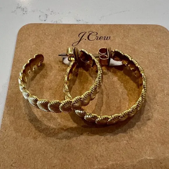 NWT J. Crew Shell "Beach Getaway" 2 1/4" Gold Hoop Earrings - Picture 5 of 8